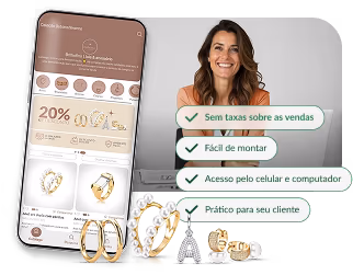 Mulher sorridente usando notebook ao lado de celular exibindo catálogo online de joias e acessórios, mostrando os benefícios do Conecta Venda: sem taxas, fácil de montar e acesso por celular e computador.